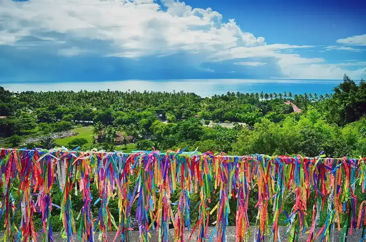 Como Chegar em Arraial d'Ajuda e Melhores Praias: Guia Completo 2026