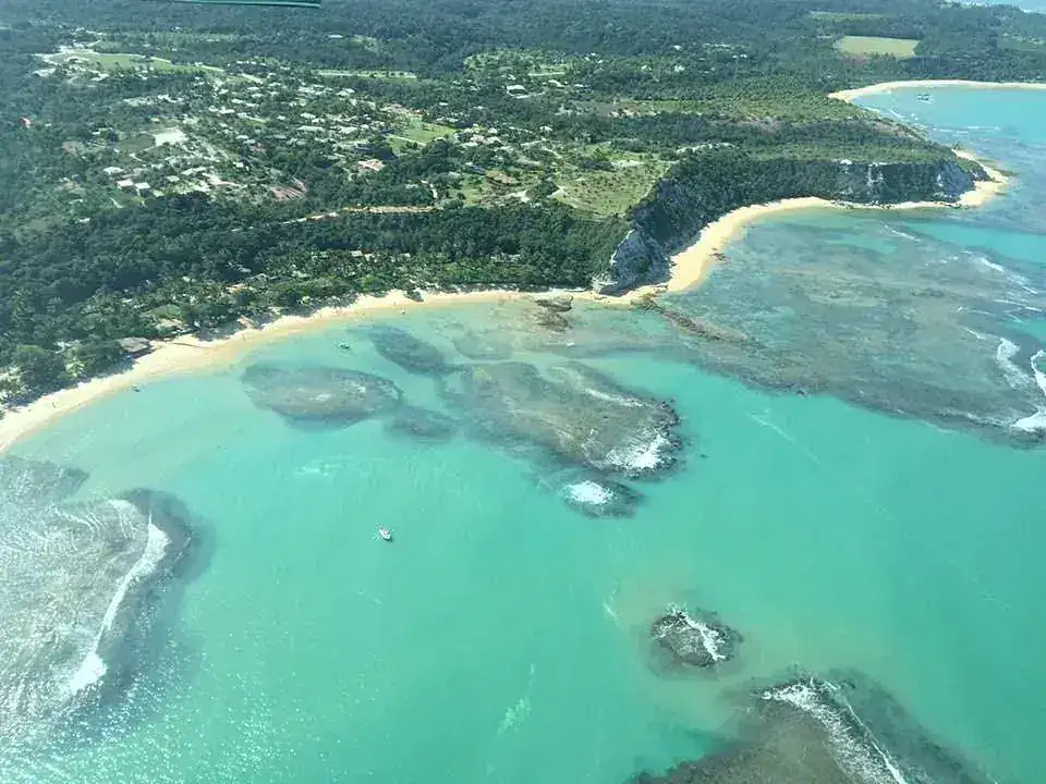 Como Chegar na Praia do Espelho: Guia Completo 2026 (Estrada de Terra, Distância e Transfer)